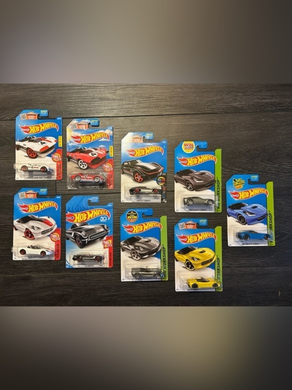 Hot Wheels Corvette Stingray Collection - 9 Cars